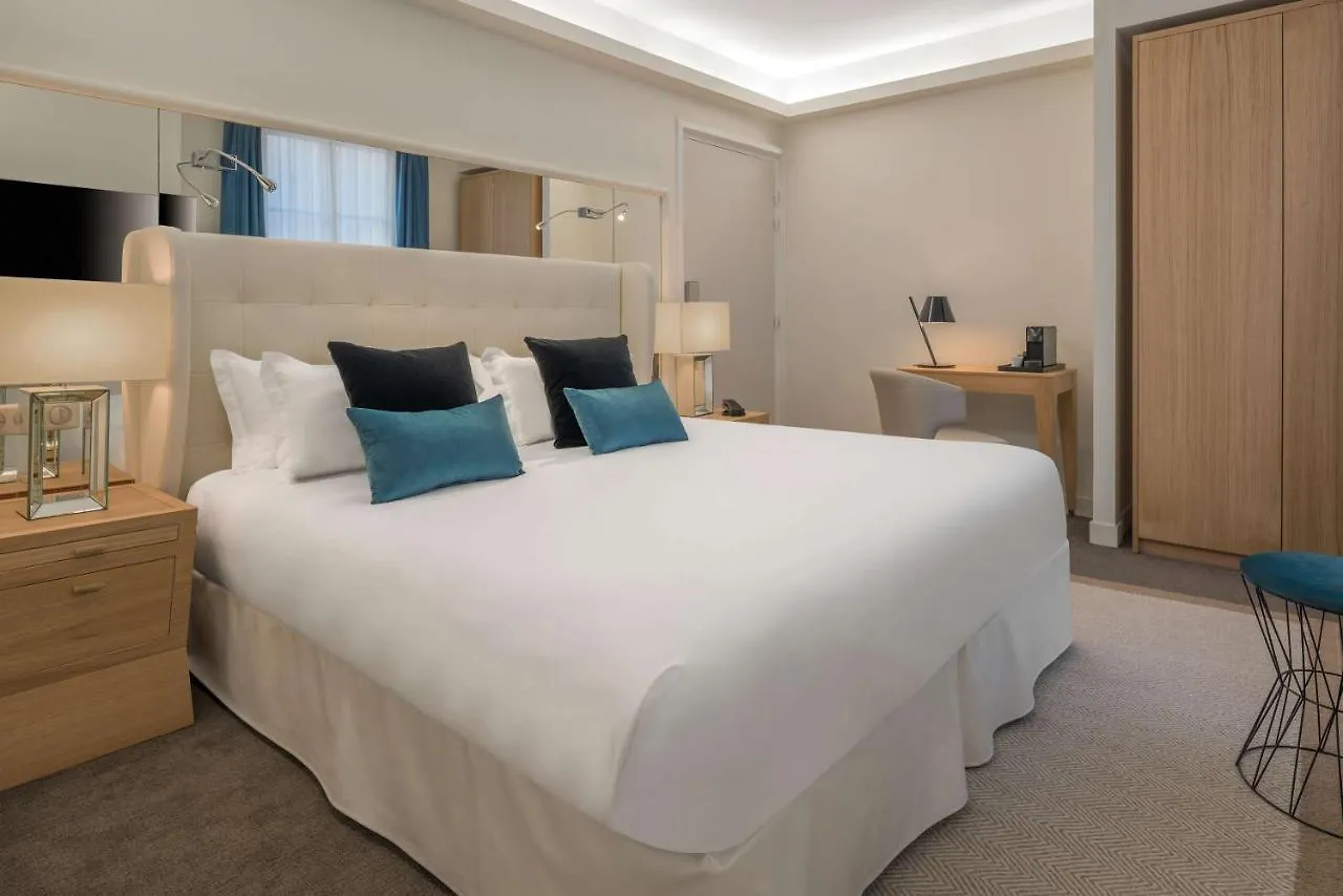 Camille Tapestry Collection By Hilton 4*