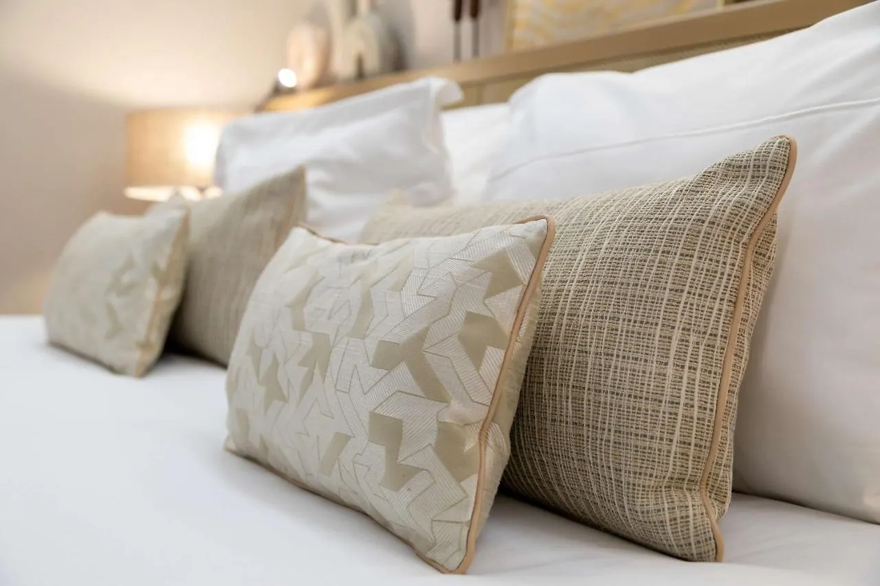 Camille Tapestry Collection By Hilton 4* Parijs