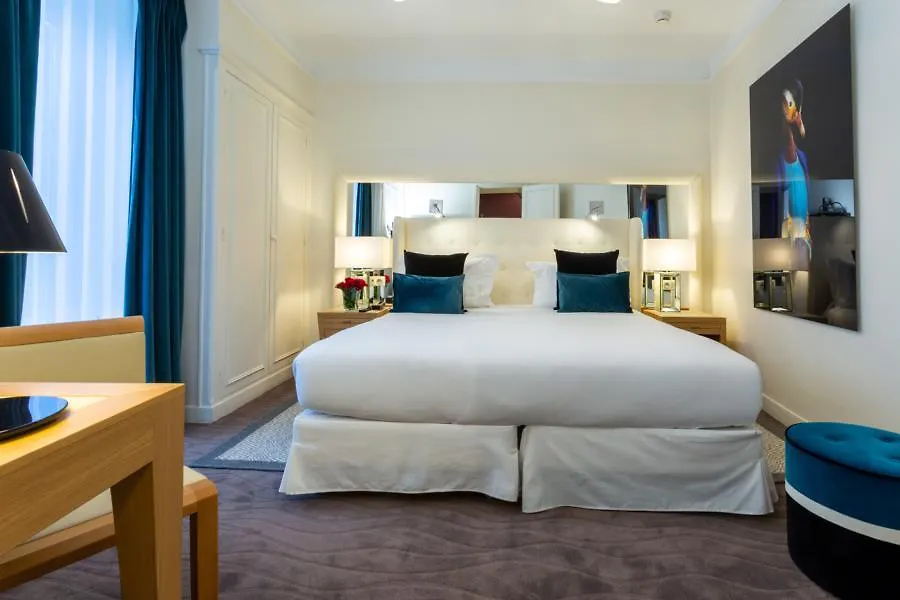 Hotel Camille Tapestry Collection By Hilton Parijs